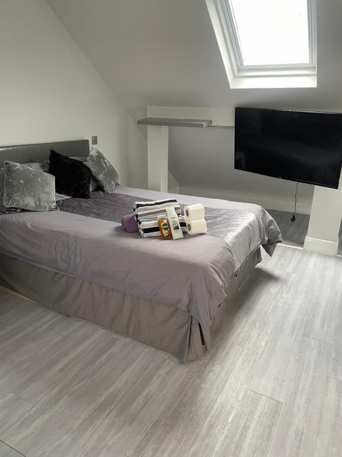 Newly Renovated Studio In Acton 伦敦 外观 照片
