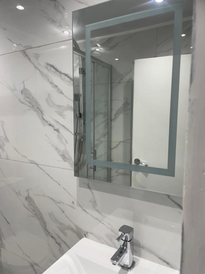 Newly Renovated Studio In Acton 伦敦 外观 照片